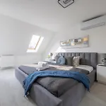 Deluxe & Minimalistic Central Residence In The Heart Of Budapest