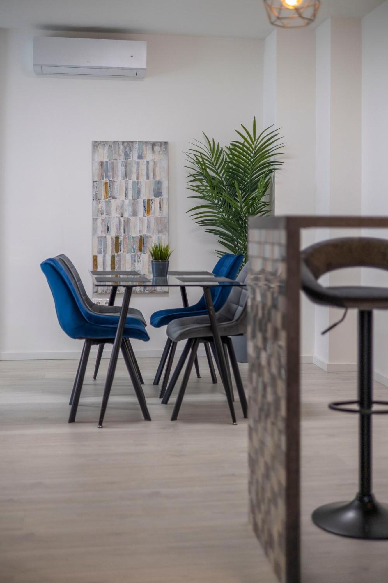 Deluxe & Minimalistic In The Heart Of Apartamento Budapest